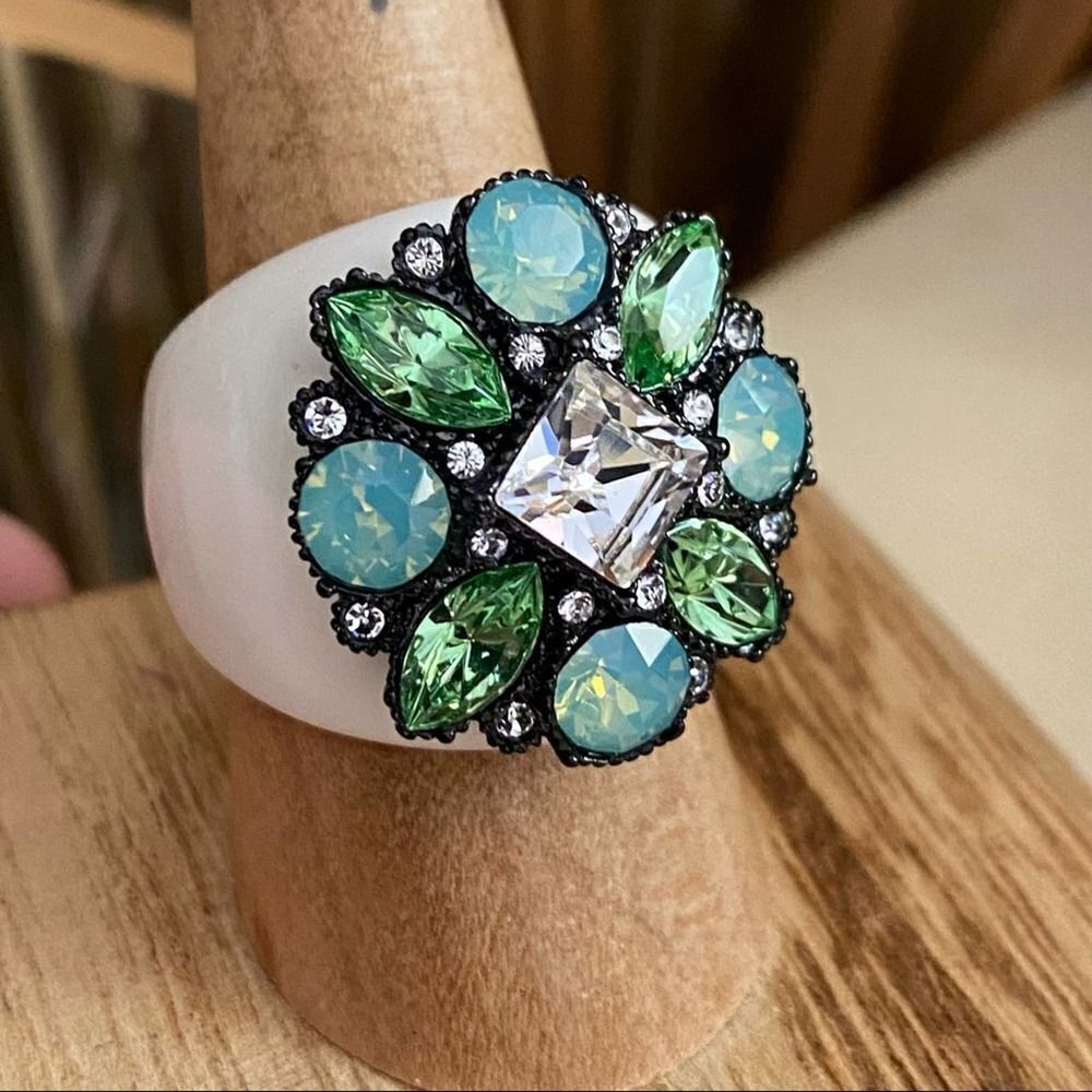 Resin and Brass Ring With Top Grade Crystals Sizes 8,9 - Picture 2 of 6